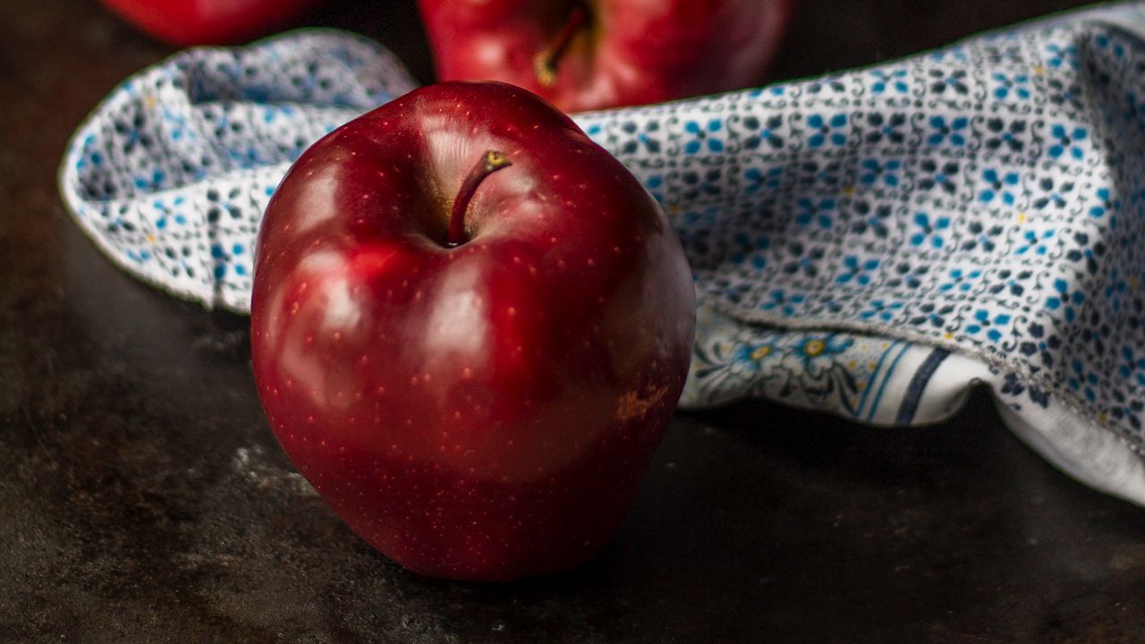 Wallpaper apple, red, fruit, still life