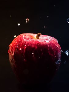 Preview wallpaper apple, water, splash, fruit