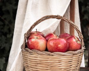 Preview wallpaper apples, basket, fruit, red