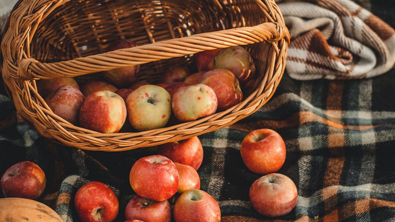 Wallpaper apples, basket, fruits, autumn