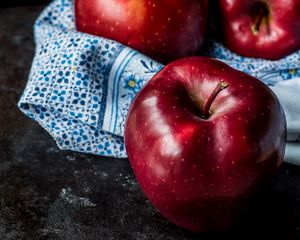 Preview wallpaper apples, fruit, ripe, red