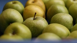 Preview wallpaper apples, fruits, green, macro