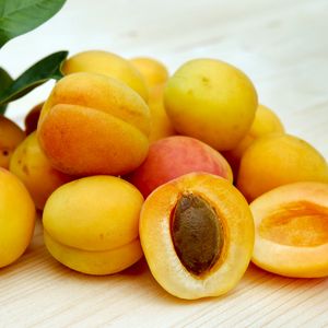 Preview wallpaper apricots, fruits, ripe, stone