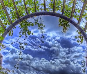 Preview wallpaper arch, grass, leaves, garden, hdr