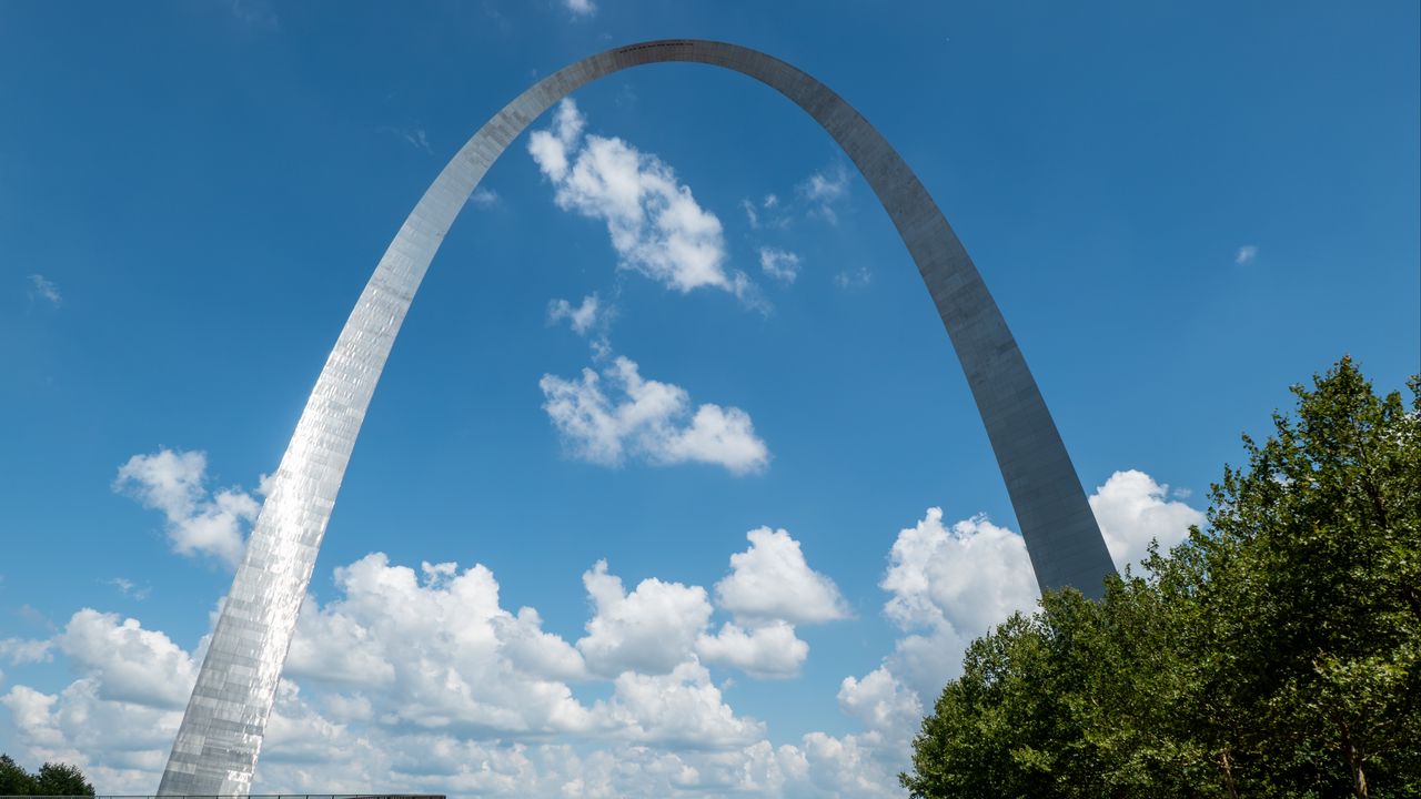 Wallpaper arch, monument, memorial, architecture, park, sky, clouds