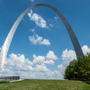 Preview wallpaper arch, monument, memorial, architecture, park, sky, clouds