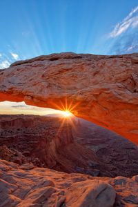 Preview wallpaper arch, rock, stone, rays, sun