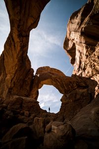 Preview wallpaper arch, rocks, loneliness, alone, silhouette, national park