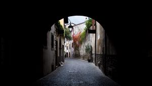 Preview wallpaper arch, tunnel, buildings, street