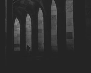 Preview wallpaper arches, lonely, bw, loneliness