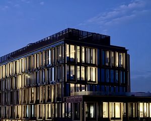 Preview wallpaper architecture, building, windows, edges