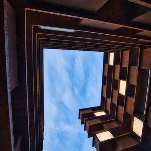 Preview wallpaper architecture, geometry, perspective, city, bottom view