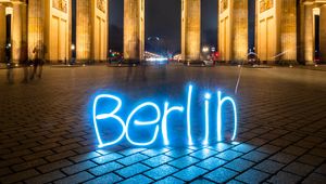 Preview wallpaper architecture, neon, freezelight, glow, berlin