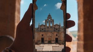 Preview wallpaper architecture, phone, camera, hand, shooting