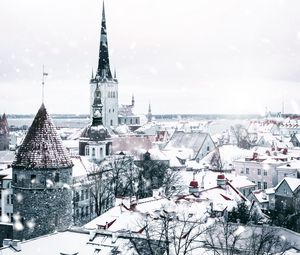 Preview wallpaper architecture, snowfall, winter, city, white