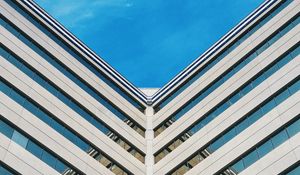 Preview wallpaper architecture, symmetry, minimalism, building, sky