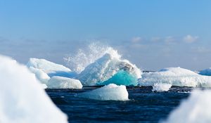Preview wallpaper arctic, ice, iceberg, snow