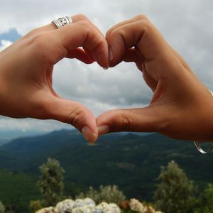 Preview wallpaper arms, couple, heart, kind, bracelets