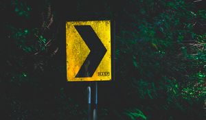 Preview wallpaper arrow, pointer, sign, direction, yellow, black, green