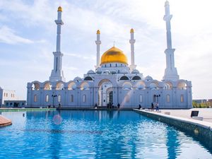 Preview wallpaper astana, mosque, minaret, kazakhstan