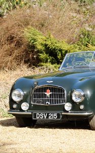 Preview wallpaper aston martin, 1952, retro, green, front view, style, cars, grass, shrubs