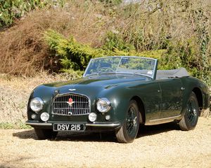 Preview wallpaper aston martin, 1952, retro, green, front view, style, cars, grass, shrubs