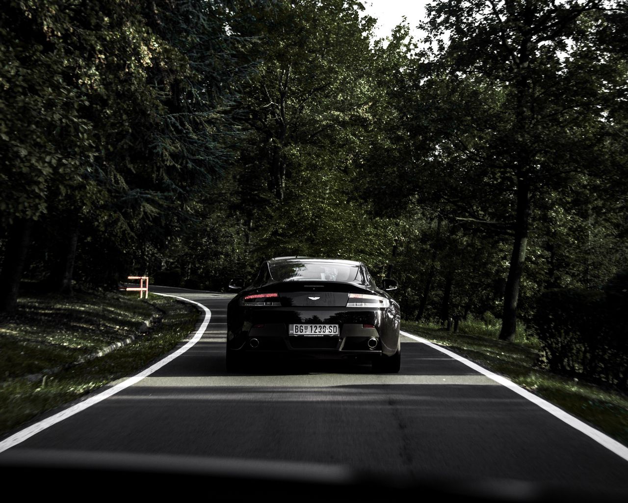 1280x1024 Wallpaper aston martin, car, black, road