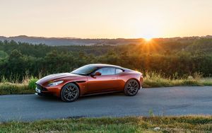 Preview wallpaper aston martin, db11, side view, sunset