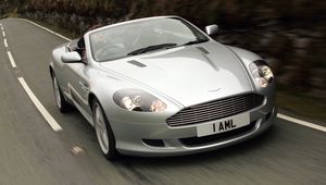 Preview wallpaper aston martin, db9, 2004, silver metallic, front view, cars, speed