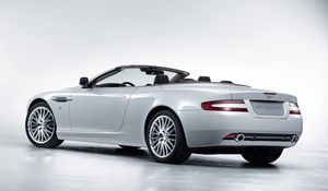 Preview wallpaper aston martin, db9, 2008, white, side view, style, cars