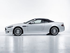 Preview wallpaper aston martin, db9, 2008, white, side view, style, cars