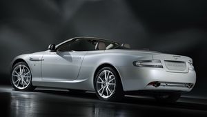 Preview wallpaper aston martin, db9, 2010, white, side view, style, car, reflection