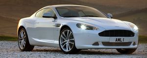 Preview wallpaper aston martin, db9, 2010, white, side view, style, sports, cars, nature, sunset