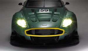 Preview wallpaper aston martin, dbr9, 2005, green, front view, style, sports, car, racing car