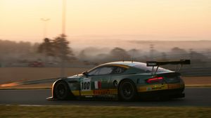 Preview wallpaper aston martin, dbr9, 2005, green, side view, style, sports, car, racing car, speed, grass, nature
