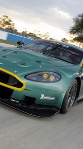 Preview wallpaper aston martin, dbr9, 2005, green, front view, style, cars, sports, speed, trees