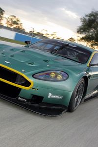 Preview wallpaper aston martin, dbr9, 2005, green, front view, style, cars, sports, speed, trees