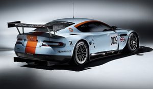 Preview wallpaper aston martin, dbr9, 2008, white, rear view, style, cars, sports