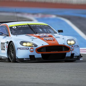 Preview wallpaper aston martin, dbr9, 2008, white, front view, style, sports, car, racing car, track