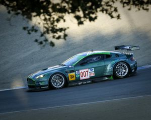 Preview wallpaper aston martin, dbrs9, 2005, green, side view, style, cars, sports, asphalt, speed