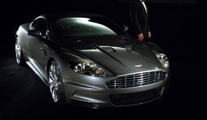 Preview wallpaper aston martin, dbs, 2006, gray, front view, style, auto