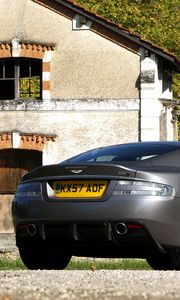 Preview wallpaper aston martin, dbs, 2008, gray, rear view, car, house, trees