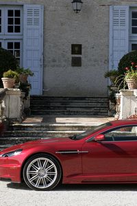 Preview wallpaper aston martin, dbs, 2008, red, side view, cars, building
