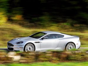 Preview wallpaper aston martin, dbs, 2008, white metallic, side view, car, speed