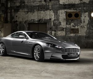 Preview wallpaper aston martin, dbs, 2009, gray, side view, cars, building