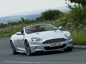 Preview wallpaper aston martin, dbs, 2009, white, front view, sport, grass, trees