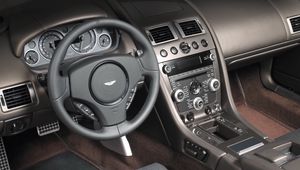 Preview wallpaper aston martin, dbs, 2010, salon, interior, steering wheel, speedometer