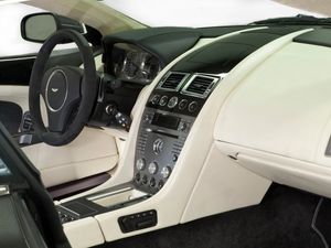 Preview wallpaper aston martin, dbs, 2010, salon, interior, steering wheel, speedometer