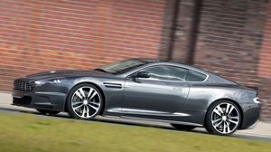 Preview wallpaper aston martin, dbs, 2010, gray, side view, style, grass