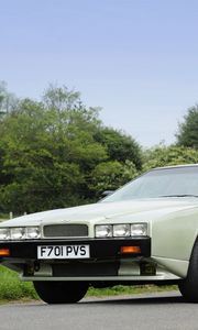 Preview wallpaper aston martin, lagonda, 1987, green, front view, retro, trees